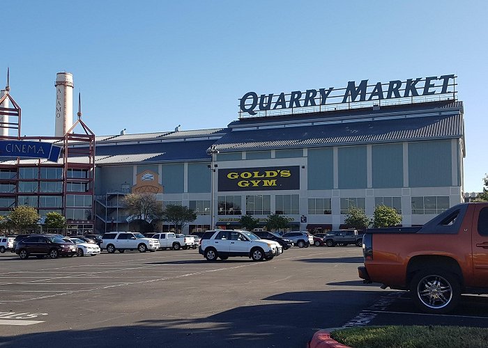 Alamo Quarry Market photo