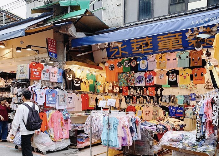 Shilin Night Market photo