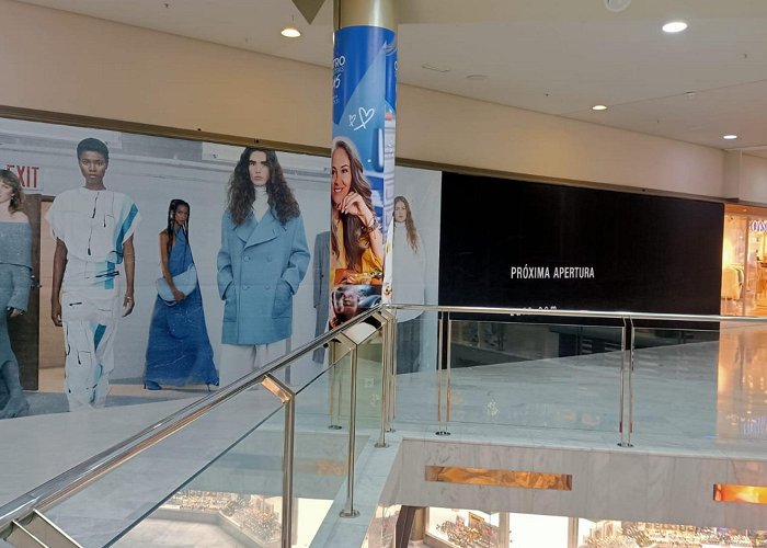 Centro Comercial Las Arenas Zara abrirá su tienda más grande de Canarias photo