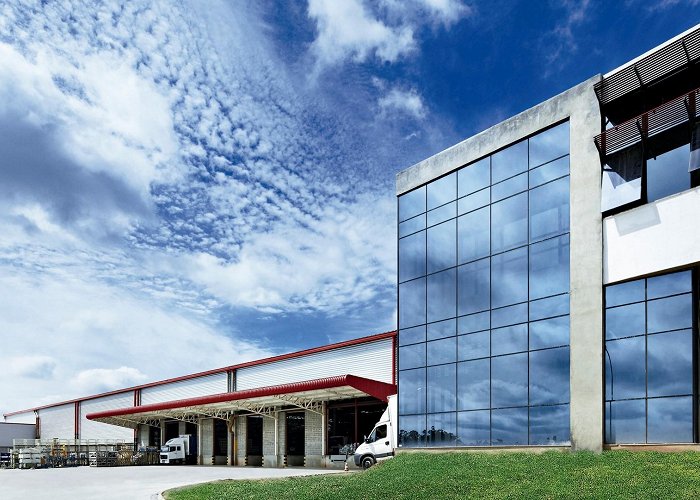 Centre CNH Industrial Logistics Center in Sorocaba, Brazil, awarded ... photo