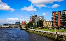 Riverview Apartments Glasgow Exterior photo