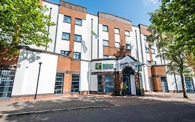 Holiday Inn Express Belfast City, An Ihg Hotel Exterior photo