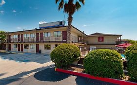 Red Roof Inn San Antonio E - Frost Bank Center Exterior photo