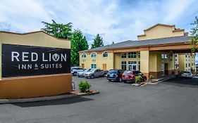 Red Lion Inn & Suites Des Moines Exterior photo