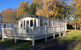 Tattershall Lakes Hotel Exterior photo