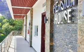 Mj Pension House Aparthotel Talisay  Exterior photo