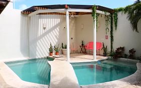 Bed And Breakfast Pecari Cancun Exterior photo