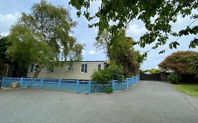 “Ty Hir Caravan” Moelfre Hotel Exterior photo