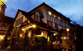 The Smokehouse Hotel & Restaurant Cameron Highlands Exterior photo