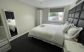 Mays Apartments: City Centre Convenience with Free Parking Liverpool Exterior photo