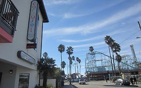 Carousel Beach Inn Santa Cruz Exterior photo