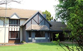 The Willow Inn Benoni Exterior photo