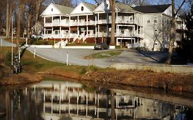 Acorn Hill Lodge And Spa Lynchburg Exterior photo