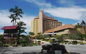 Primula Beach Hotel Kuala Terengganu Exterior photo