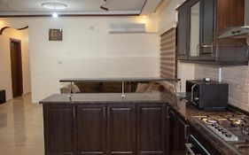 Shka Mfrosha Frsh Fakhr ٣ Grf Nom vi Tbrbor Aman Apartment Exterior photo