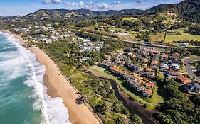 Aqualuna Beach Resort Coffs Harbour Exterior photo