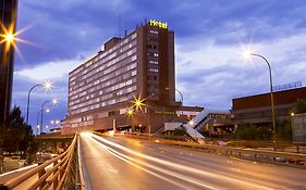 Hotel Chamartin The One Madrid Exterior photo