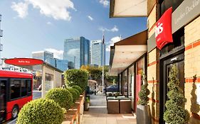 Ibis London Docklands Canary Wharf Hotel Exterior photo