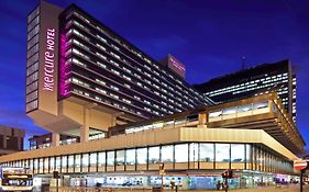 Mercure Manchester Piccadilly Hotel Exterior photo