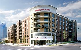 Hampton Inn & Suites Nashville-Downtown Exterior photo