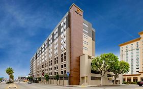 La Quinta By Wyndham Lax Hotel Los Angeles Exterior photo