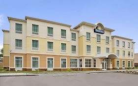 Days Inn By Wyndham Victoria Exterior photo