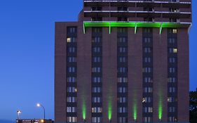 Holiday Inn Winnipeg - Airport West, An Ihg Hotel Exterior photo