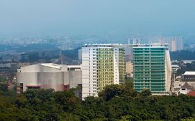 Best Western Premier La Grande Bandung Hotel Exterior photo