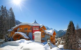 Cristal Palace Hotel Madonna di Campiglio Exterior photo