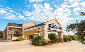 Baymont By Wyndham Topeka Hotel Exterior photo