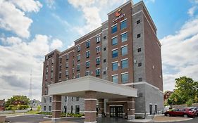 Comfort Suites Cincinnati University - Downtown Exterior photo