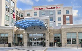 Hilton Garden Inn Cincinnati Midtown Exterior photo