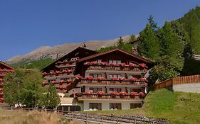 Hotel Alpenroyal Zermatt Exterior photo