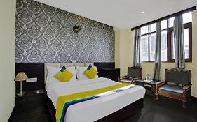 Itsy Hotels Crystal Palace With Valley View Shimla Exterior photo