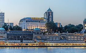 Hotel Hafen Hamburg Exterior photo