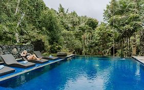 Dewangga Ubud Hotel Exterior photo