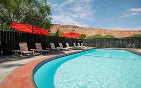 Sun Outdoors Moab Downtown Hotel Exterior photo