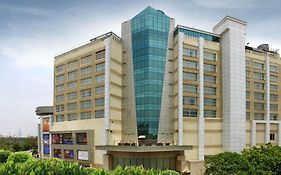 Mahagun Sarovar Portico Suites Ghaziabad Exterior photo