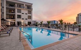 Courtyard By Marriott Clearwater Beach Hotel Exterior photo