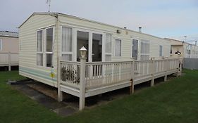 6 Berth On Golden Sands Hotel Ingoldmells Exterior photo