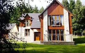 Carn Mhor Lodge Aviemore Exterior photo