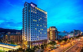 Aloft Taipei Beitou Hotel Exterior photo