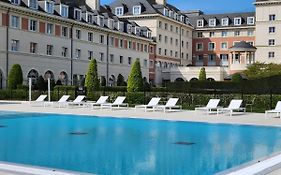 Dream Castle Hotel Marne La Vallee Magny-le-Hongre Exterior photo