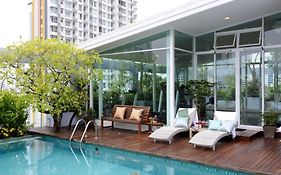 Sabai Sathorn Service Apartment Bangkok Exterior photo