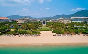 Sheraton Sanya Yalong Bay Resort Exterior photo