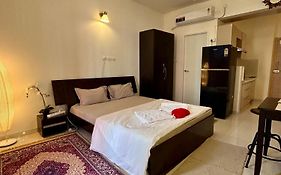 Good Stay Pool View Stylish Studio Apartment,6Km From Airport, 307 Dabolim Exterior photo