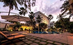 Southern Star,Mysore Hotel Exterior photo