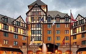 Hotel Roanoke & Conference Center, Curio Collection By Hilton Exterior photo