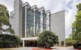 Embassy Suites By Hilton Atlanta Perimeter Center Exterior photo