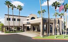 Hilton Phoenix Airport Hotel Exterior photo